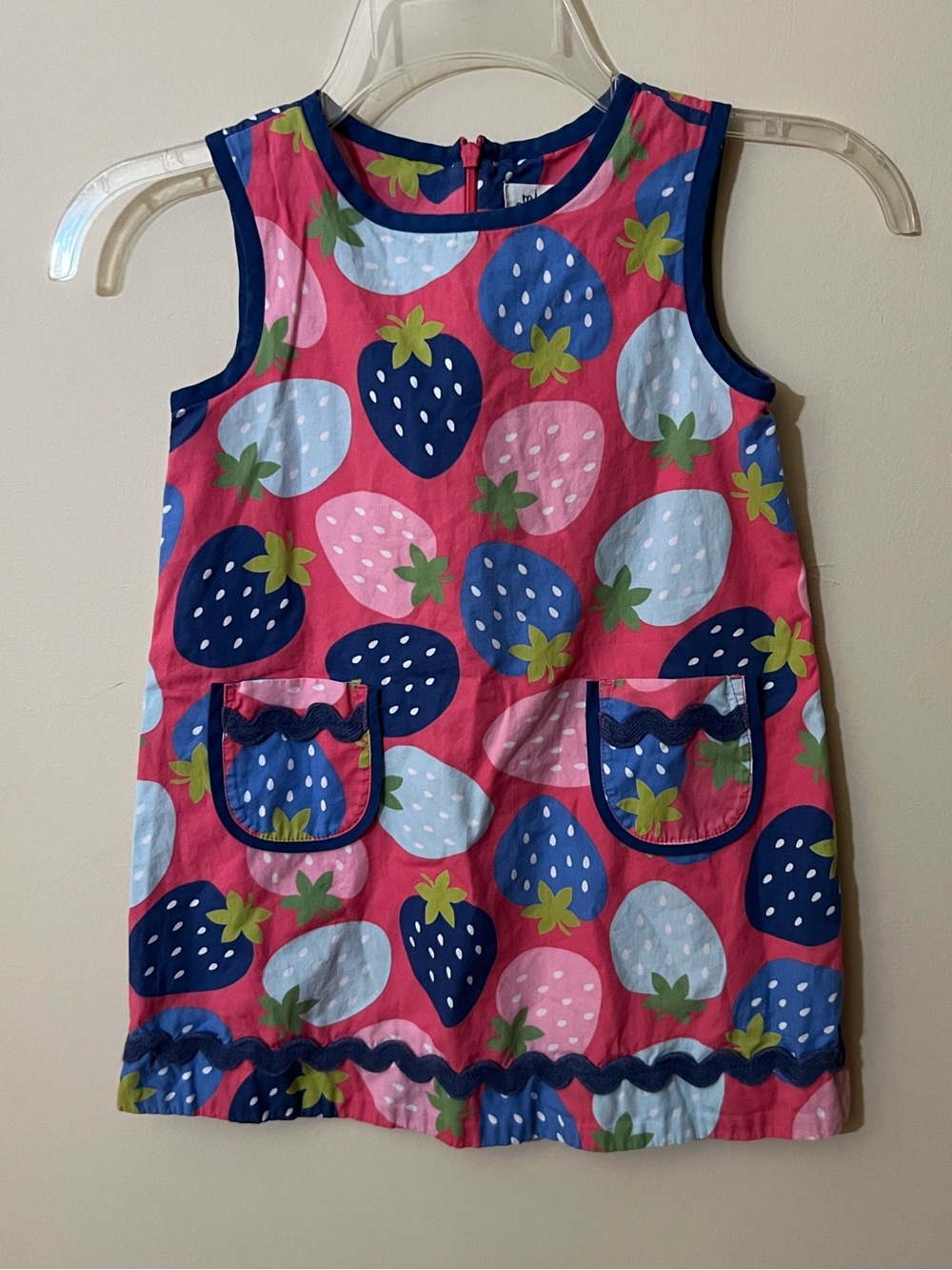 Mini Boden Strawberry Print Dress with Pockets and Blue Trim Size 4-5Y
